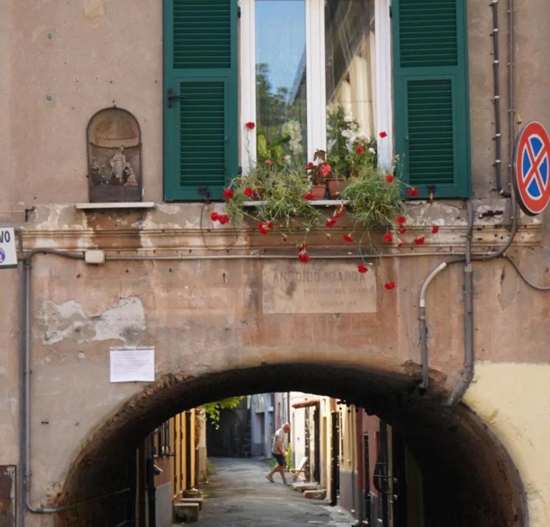 La Taverna di Gianni near the beach Italy Riviera Savona Appartamento